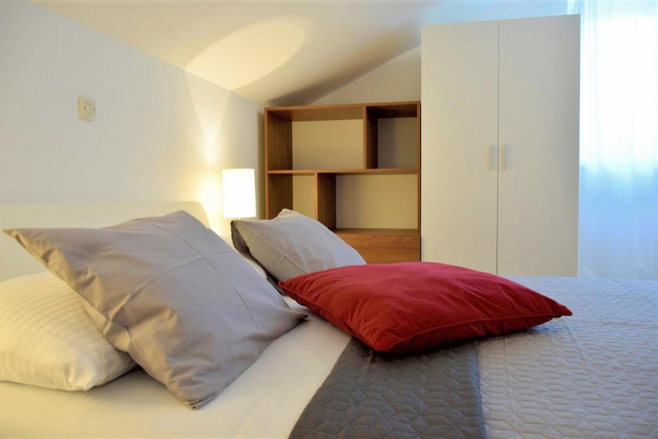 Apartments Muntidor Palit ภายนอก รูปภาพ
