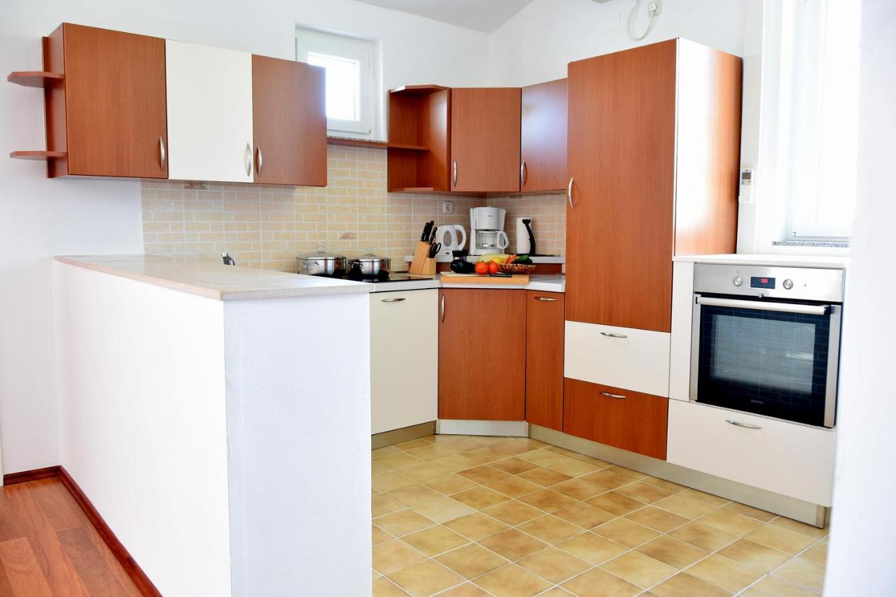 Apartments Muntidor Palit ภายนอก รูปภาพ