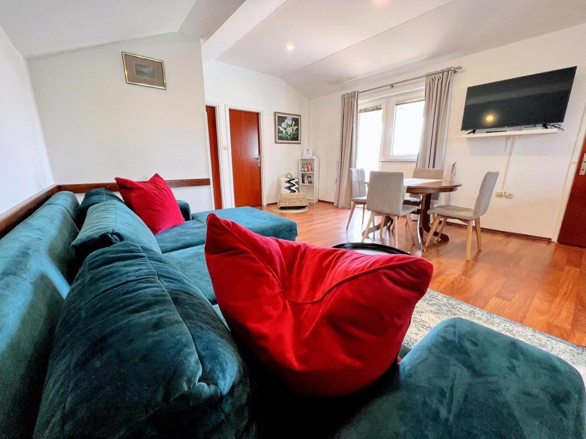 Apartments Muntidor Palit ภายนอก รูปภาพ