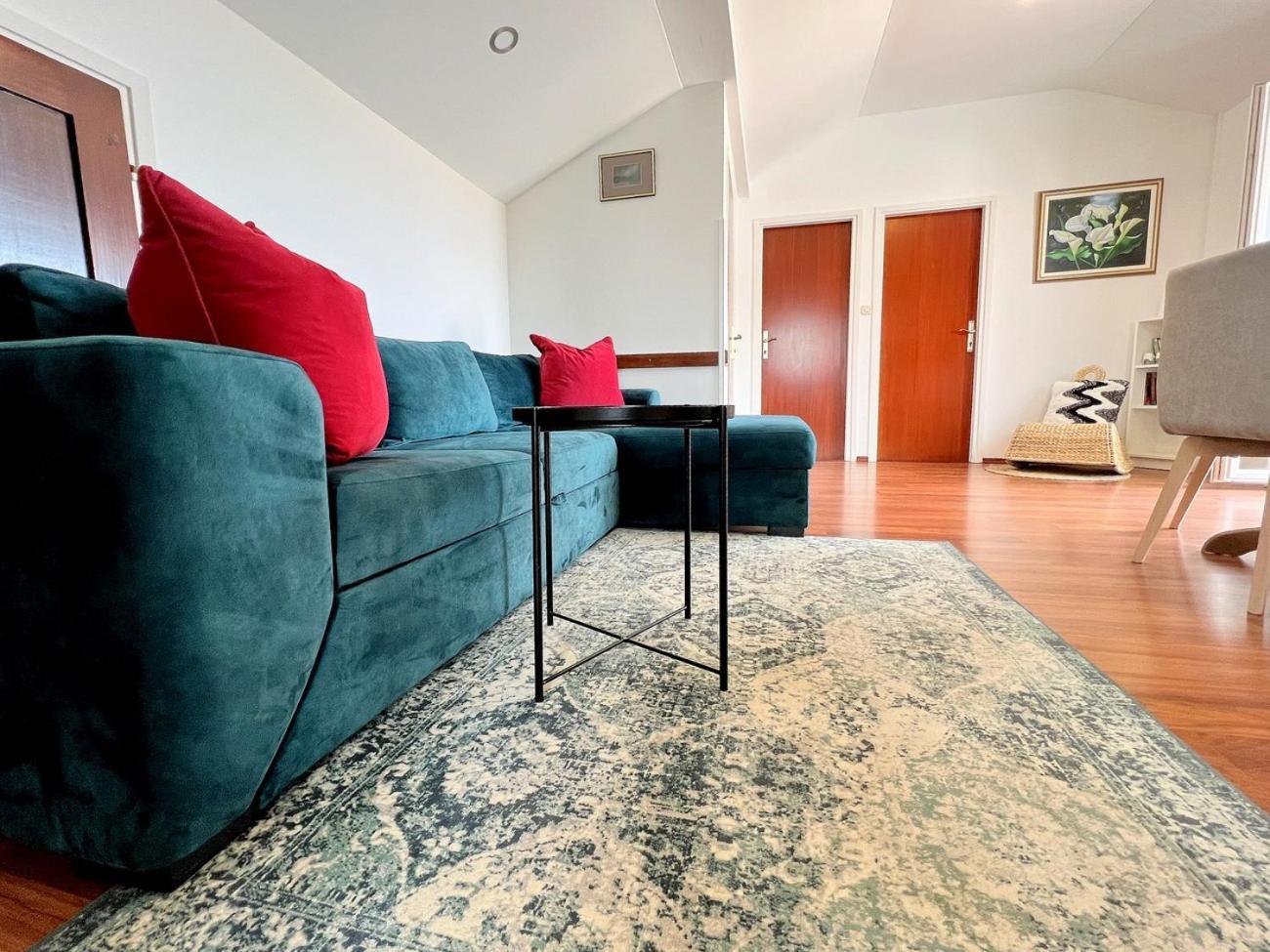 Apartments Muntidor Palit ภายนอก รูปภาพ