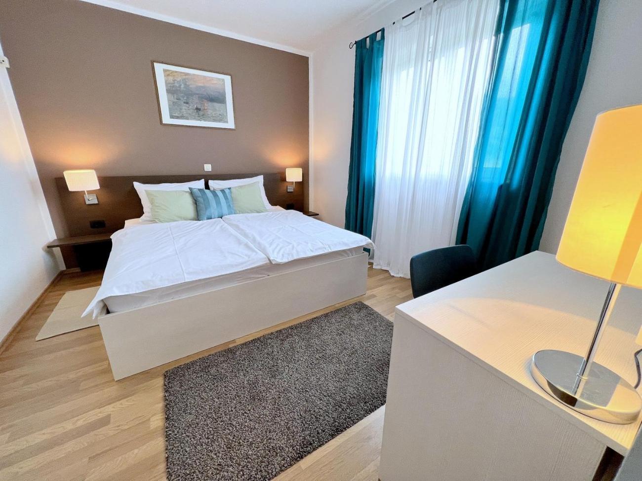 Apartments Muntidor Palit ภายนอก รูปภาพ