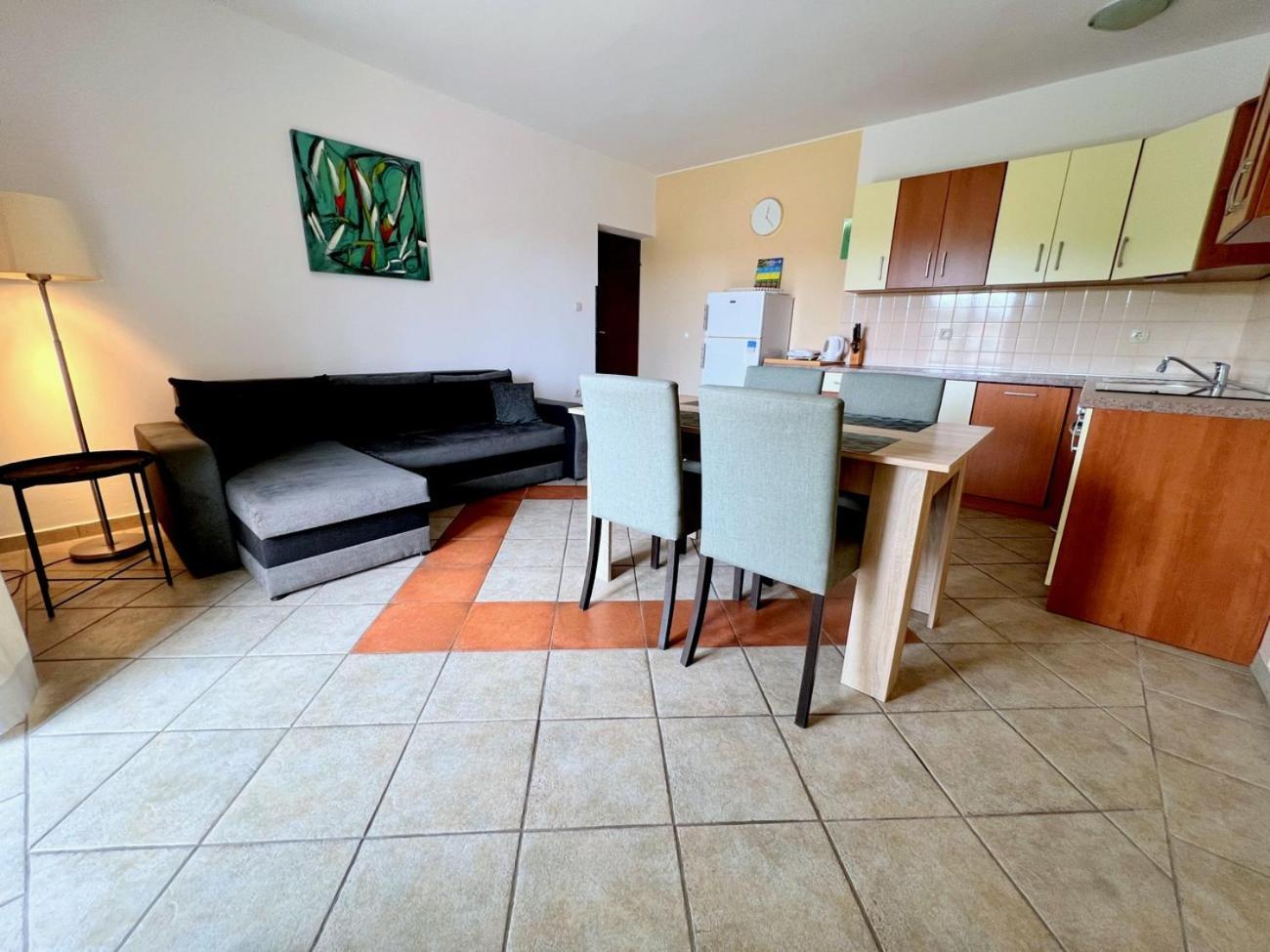 Apartments Muntidor Palit ห้อง รูปภาพ